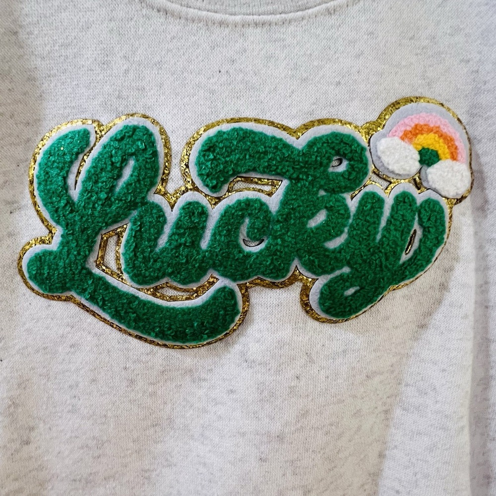 Sweet Wink Girls Irish Rainbow Lucky Script Patch Sweatshirt Beige Green 5/6 NWT
